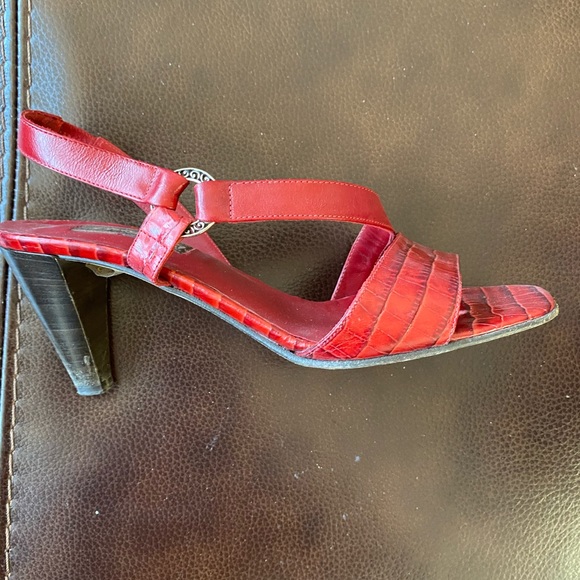 Red snake print sandals - Picture 2 of 3